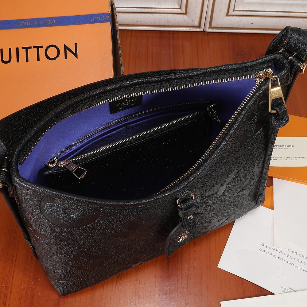 LV Dauphine Soft GM