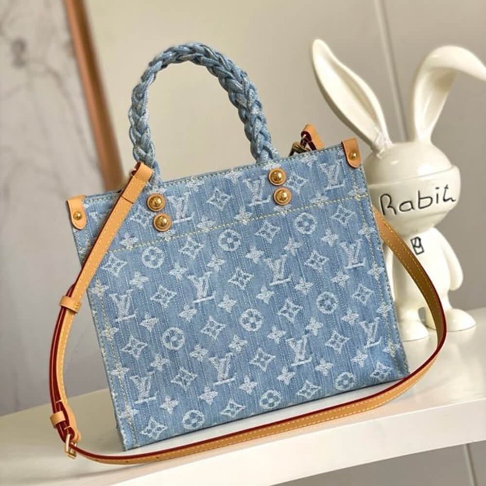 LOEWE Small Hammock bag in soft grained calfskin