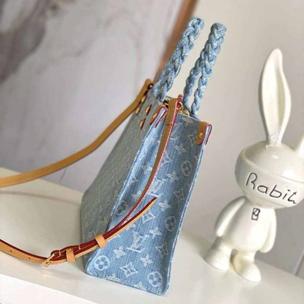 LOEWE Small Hammock bag in soft grained calfskin
