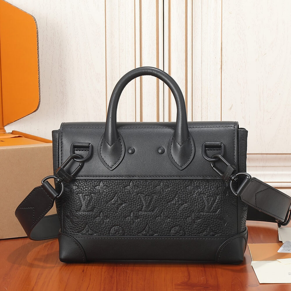 G*u*i diana medium shoulder bag