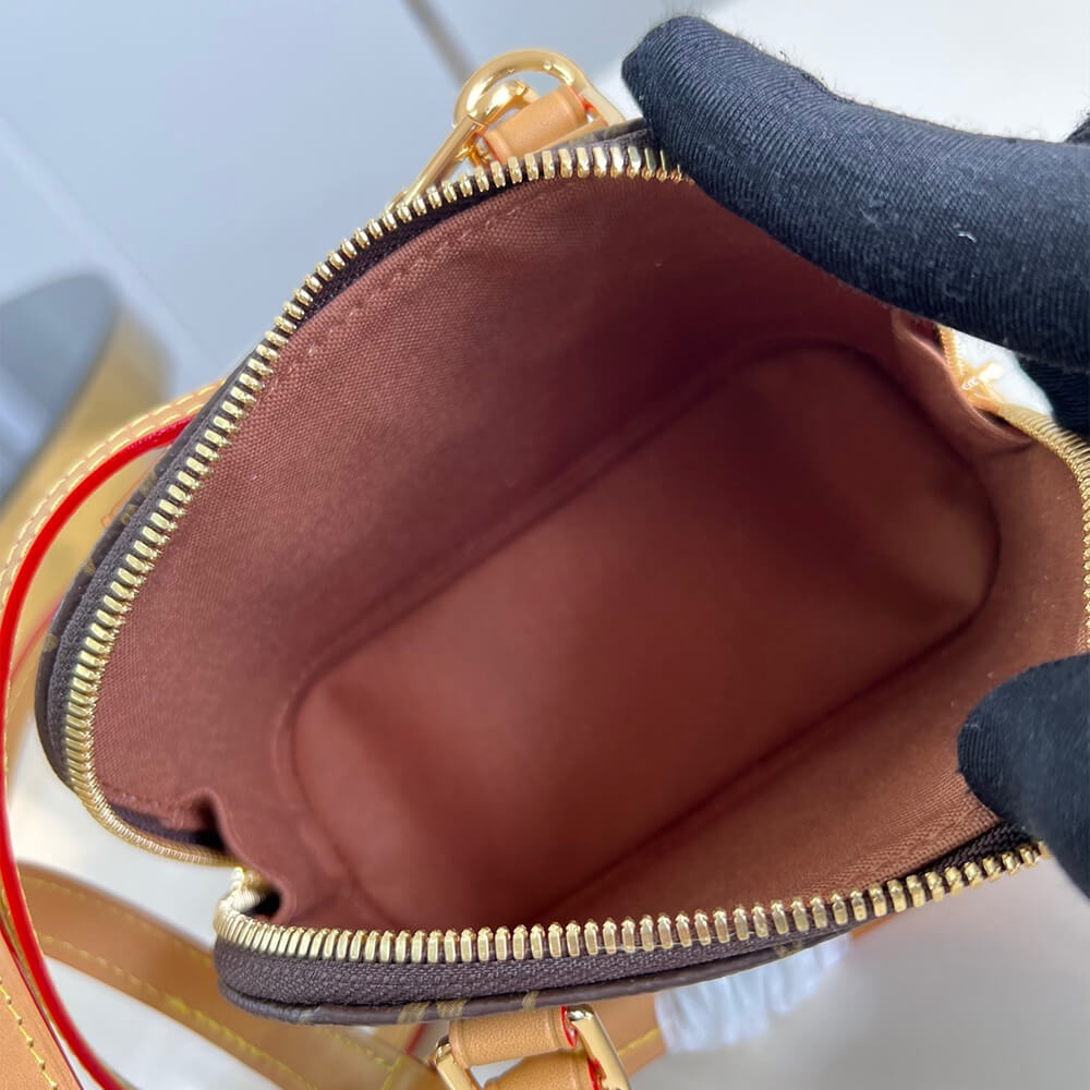 G*u*i padlock gg medium shoulder bag